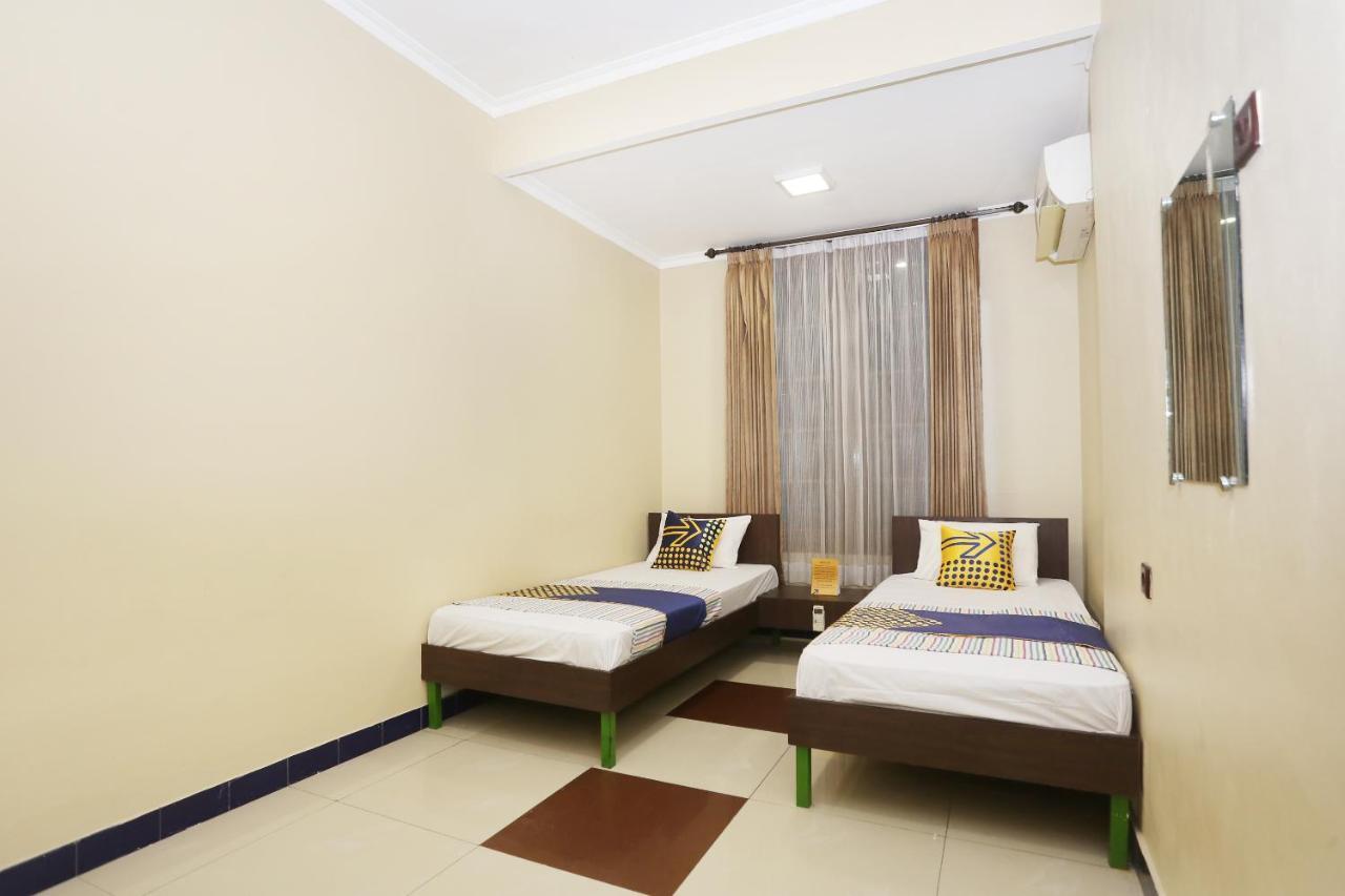 Spot On 2358 Aster Homestay Melati Exterior photo