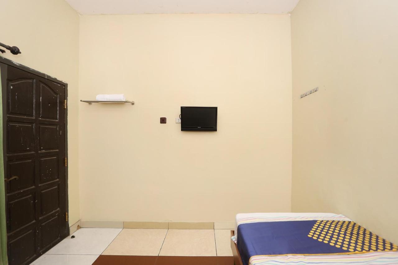 Spot On 2358 Aster Homestay Melati Exterior photo