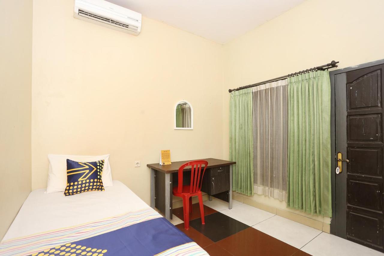 Spot On 2358 Aster Homestay Melati Exterior photo